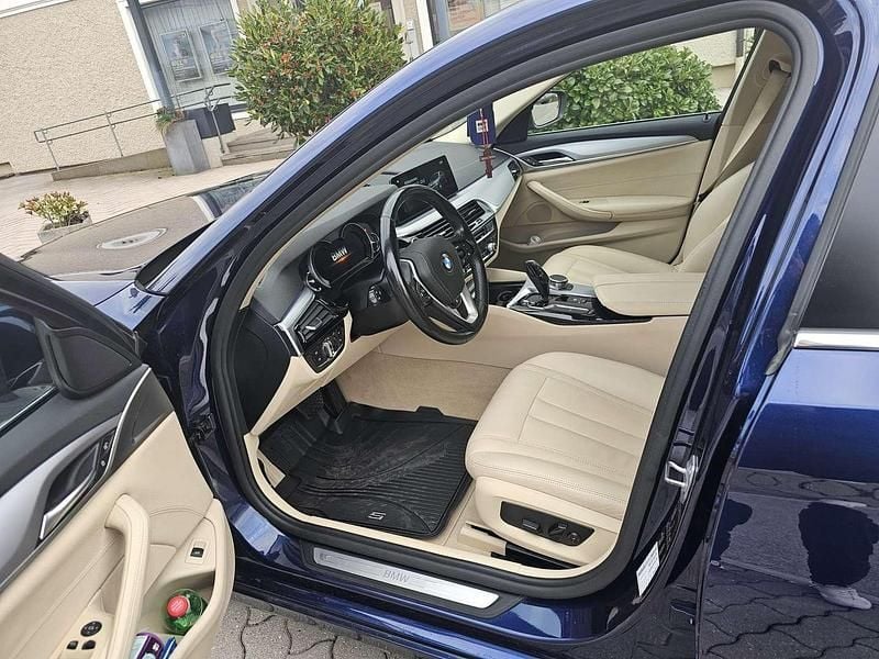 Gebraucht BMW 530 265 PS (194 kW) 2018 Blau Limousine