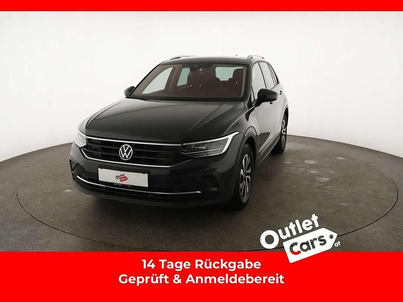 Mittelgrau normal Gebraucht 2022 VW Tiguan Life SUV | € 23.950 (Superpreis) - Bild 1/3