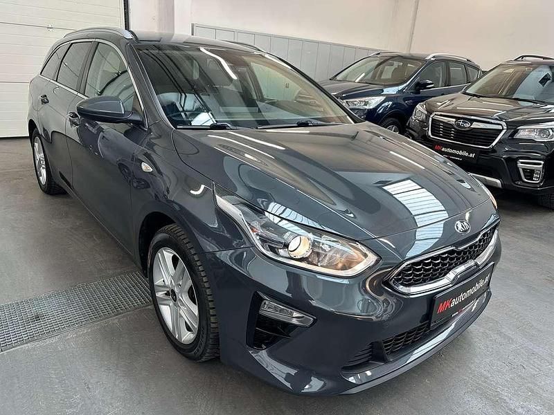 Gebraucht Kia Ceed Sportswagon Silver 136 PS (100 kW) 2021 Grau Kombi