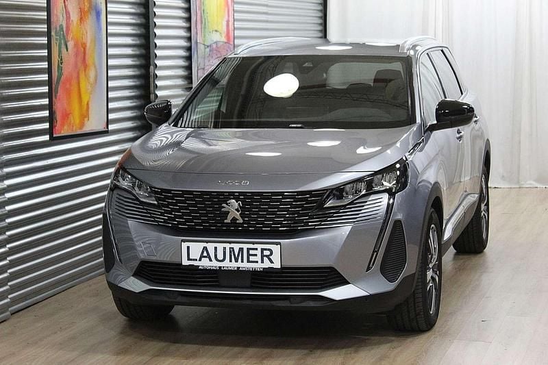 Gebraucht Peugeot 5008 Allure 131 PS (96 kW) 2023 Grau Van / Kleinbus