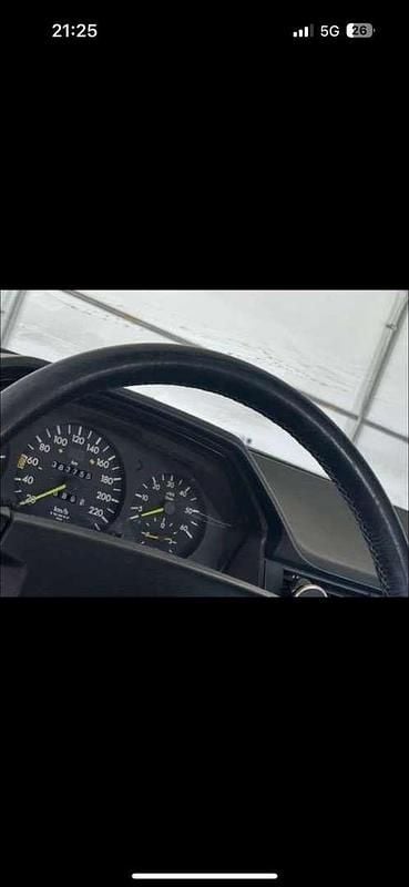 Gebraucht Mercedes E300 143 PS (105 kW) 1989 Limousine