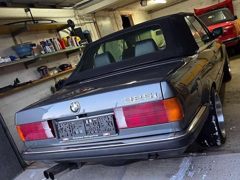Gebraucht BMW 325 171 PS (125 kW) 1987 Grau Cabrio