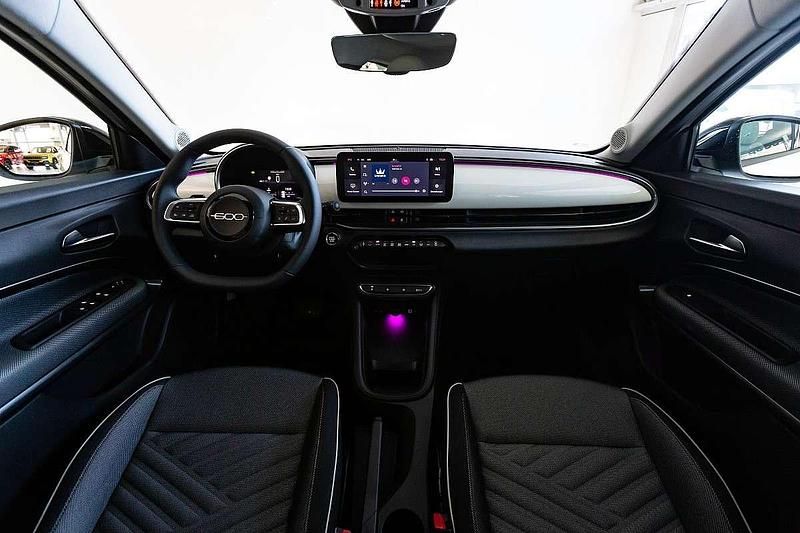 Gebraucht Fiat 600 101 PS (74 kW) 2024 Weiß SUV