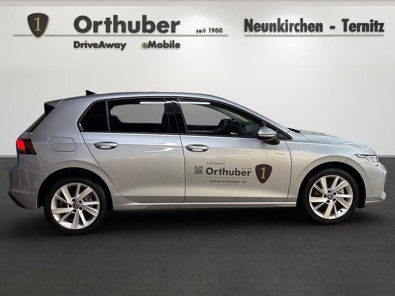Gebraucht VW Golf VIII 204 PS (150 kW) 2025 Silber  metallic