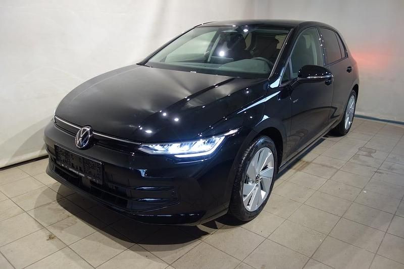Gebraucht VW Golf VIII 115 PS (84 kW) 2026 Schwarz  metallic Limousine