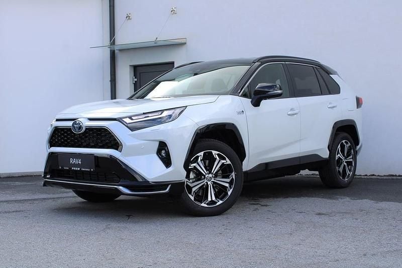 Gebraucht Toyota RAV4 Style 185 PS (136 kW) 2023 Weiss  metallicperleffekt SUV