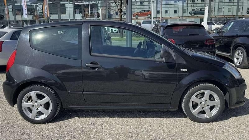 Gebraucht Citroën C2 68 PS (50 kW) 2008 Schwarz Kleinwagen