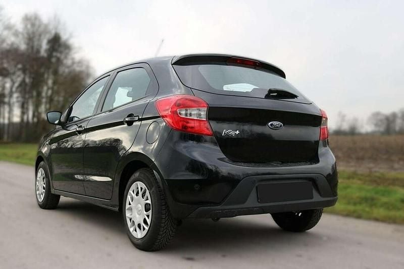 Schwarz Gebraucht 2019 Ford Ka Trend Limousine | € 9.490 - Bild 1/2