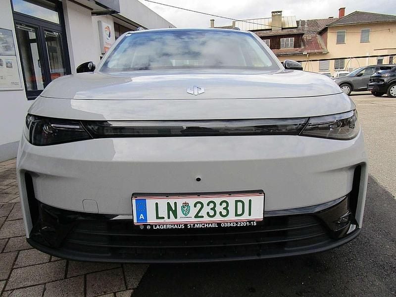 Gebraucht Leapmotor C10 160 kW (218 PS) 2025 Grau SUV