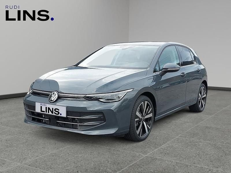 Gebraucht VW Golf VIII Style 204 PS (150 kW) 2024 Mittelgrau  metallic Limousine