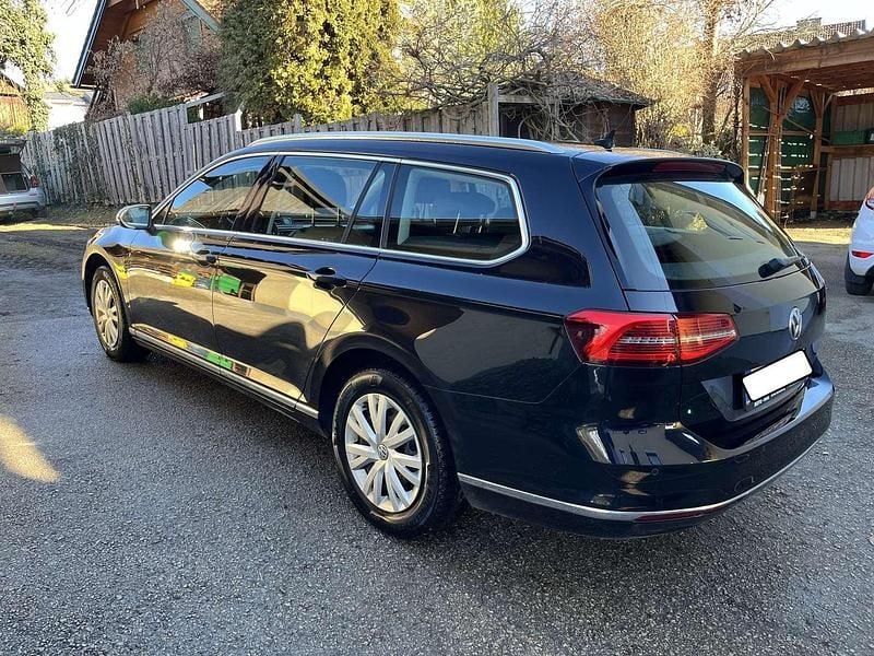 Gebraucht VW Passat Highline 150 PS (110 kW) 2015 Schwarz Kombi