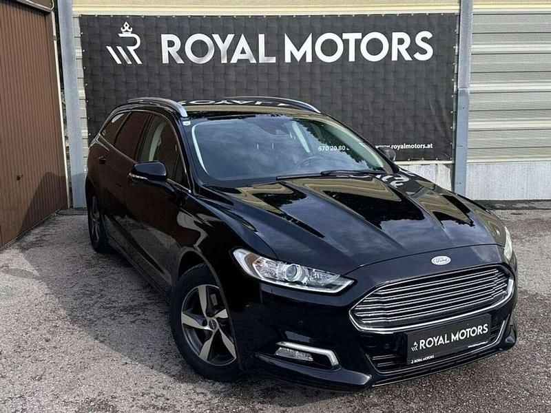 Gebraucht Ford Mondeo Titanium 150 PS (110 kW) 2017 Schwarz Kombi