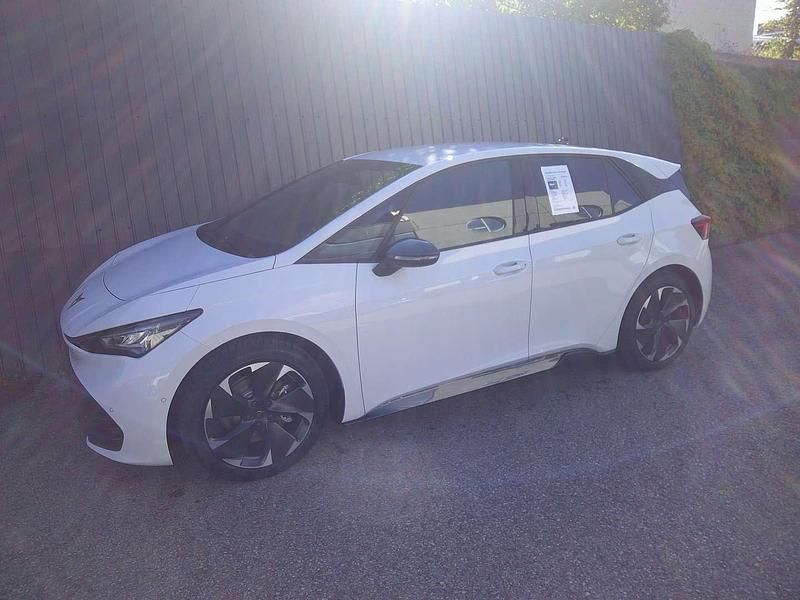 Gebraucht Cupra Born e-Boost 169 kW (231 PS) 2025 Weiß Kleinwagen