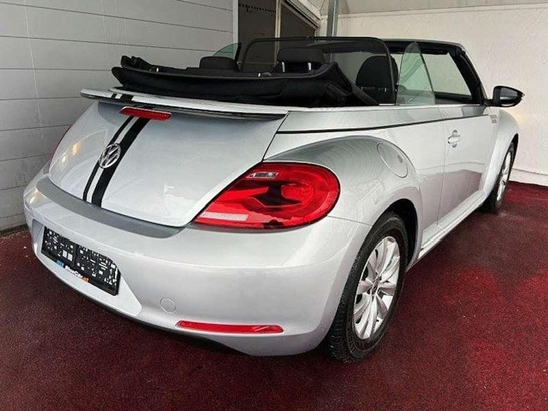Gebraucht VW Beetle Cabriolet Design 105 PS (77 kW) 2013 Silber Cabrio