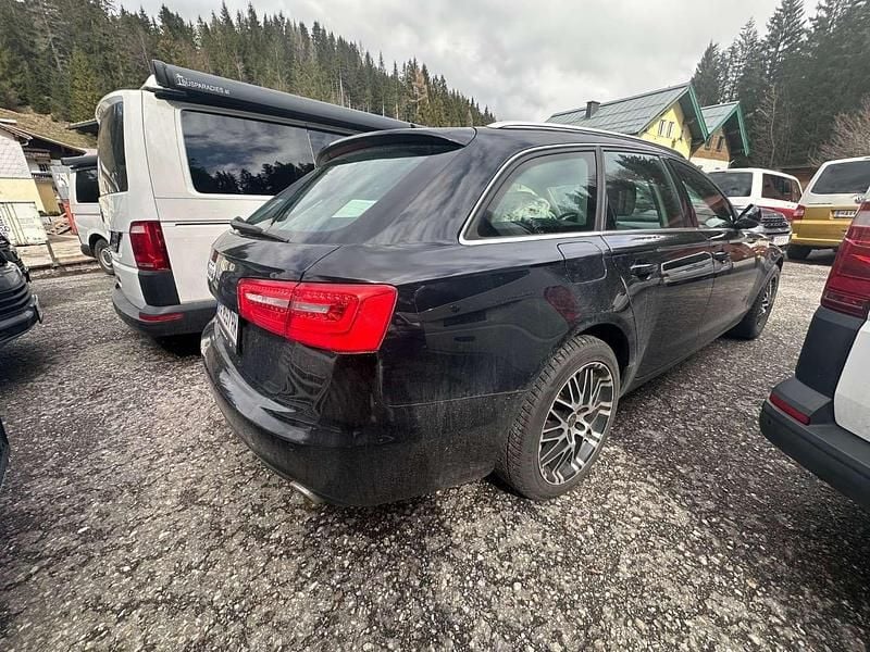 Gebraucht Audi A6 Sport 204 PS (150 kW) 2012 Schwarz Kombi