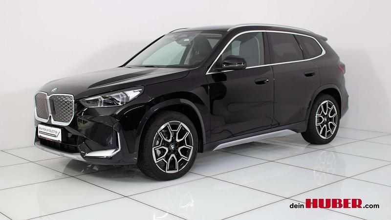 Gebraucht BMW iX1 xLine 150 kW (204 PS) 2025 Schwarz SUV