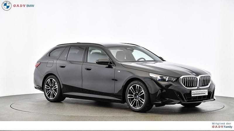 Gebraucht BMW 530e Shadowline 299 PS (219 kW) 2024 Schwarz Kombi