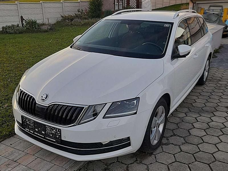 Weiß Gebraucht 2020 Skoda Octavia Style Kombi | € 15.950 (Fairer Preis) - Bild 1/4