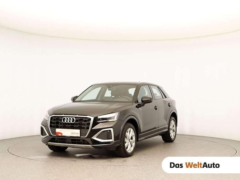 Schwarz metallic Gebraucht 2025 Audi Q2 SUV | € 29.990 (Etwas zu teuer) - Bild 1/4