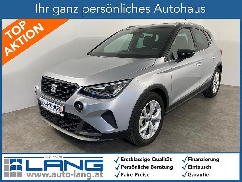 "urban" silber Gebraucht 2024 Seat Arona FR SUV | € 18.900 (Fairer Preis) - Bild 1/4
