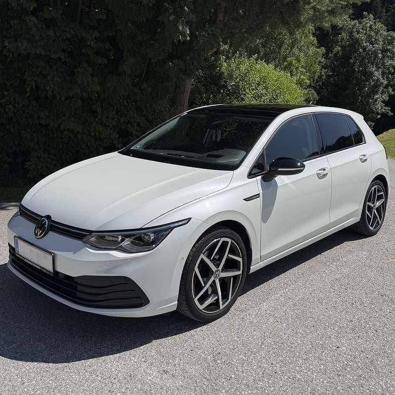 Gebraucht VW Golf VIII Style 150 PS (110 kW) 2020 Weiß Limousine