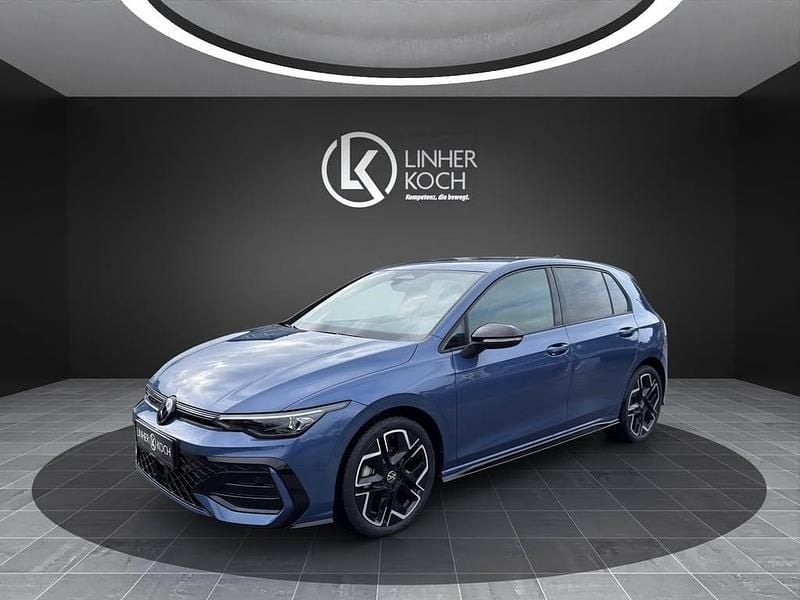 Gebraucht VW Golf VIII Sport 115 PS (84 kW) 2026 Mittelblau  normal Limousine
