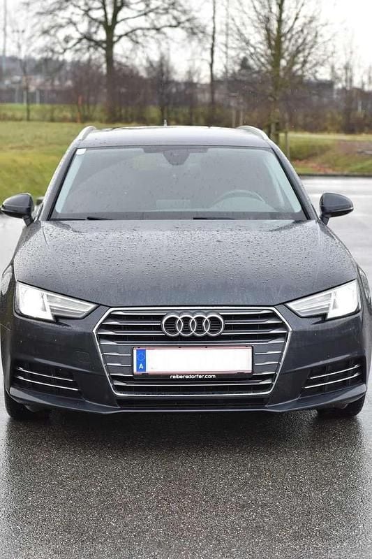Grau Gebraucht 2016 Audi A4 Sport Kombi | € 14.585 (Guter Preis) - Bild 1/4