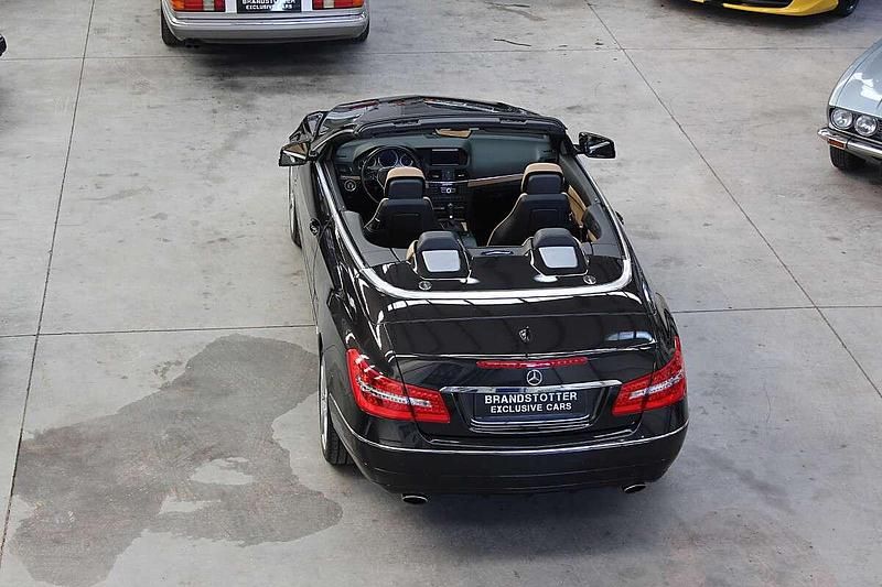 Gebraucht Mercedes E350 265 PS (194 kW) 2012 Schwarz Cabrio