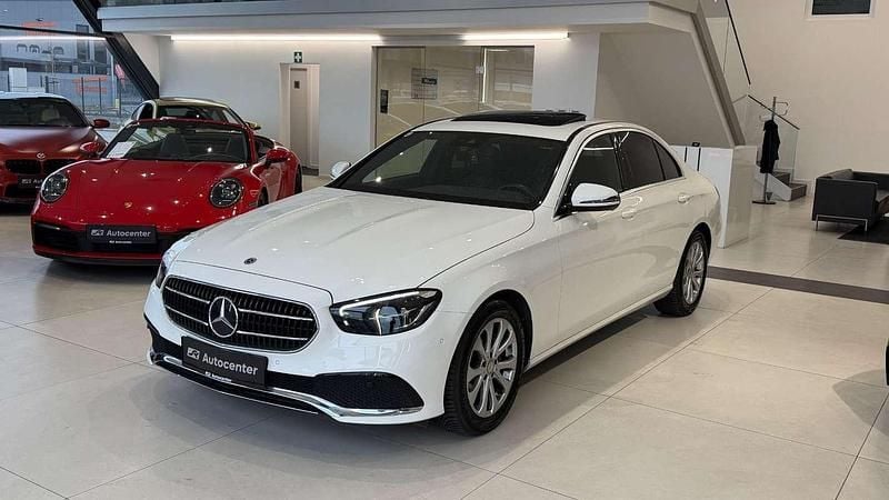 Gebraucht Mercedes E220 Avantgarde 194 PS (142 kW) 2021 Weiß Limousine
