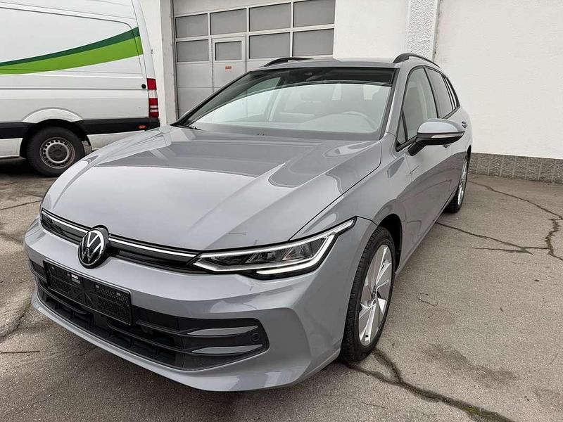 Mittelgrau normal Gebraucht 2024 VW Golf VIII Life Kombi | € 29.000 (Etwas zu teuer) - Bild 1/4