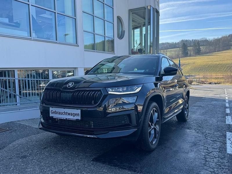 Schwarz metallicperleffektno Gebraucht 2023 Skoda Kodiaq SportLine SUV | € 46.400 (Fairer Preis) - Bild 1/4