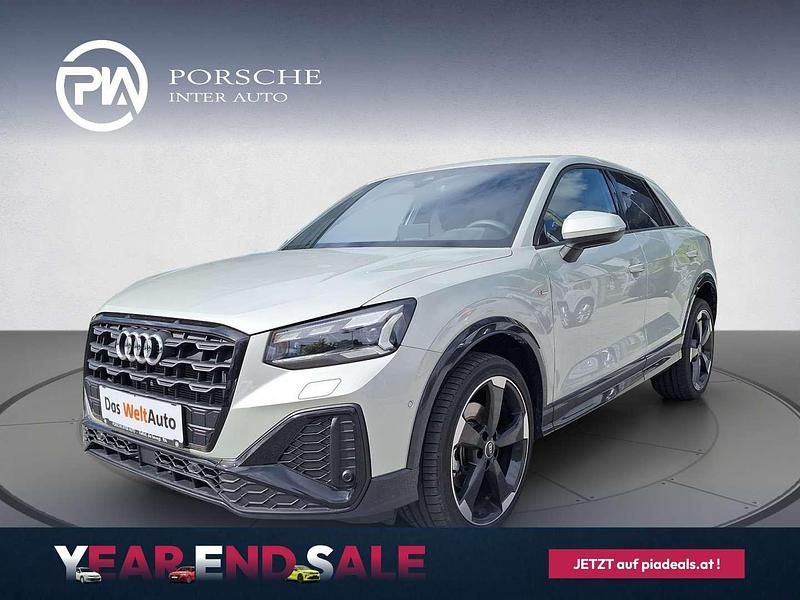 Mittelgrau metallic Gebraucht 2024 Audi Q2 S-Line SUV | € 38.990 - Bild 1/4