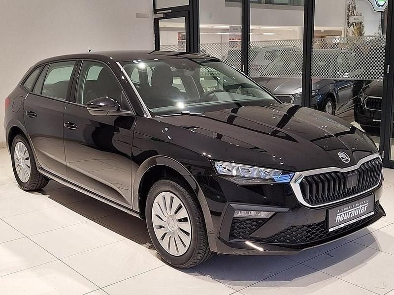 Gebraucht Skoda Scala Essence 95 PS (69 kW) 2026 Schwarz  metallicperleffektno Kleinwagen