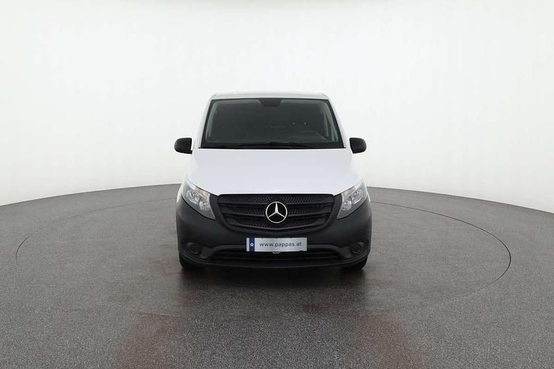 Gebraucht Mercedes Vito 163 PS (119 kW) 2021 Weiß Van