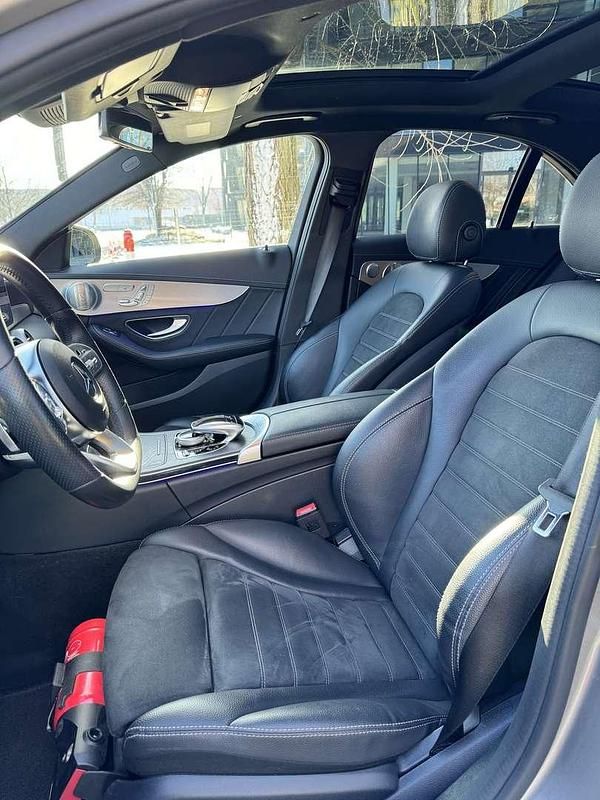 Gebraucht Mercedes C220 AMG line 194 PS (142 kW) 2019 Limousine