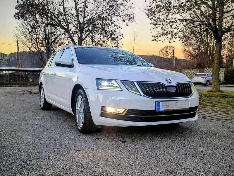 Weiß Gebraucht 2019 Skoda Octavia Style Kombi | € 13.500 (Guter Preis) - Bild 1/4
