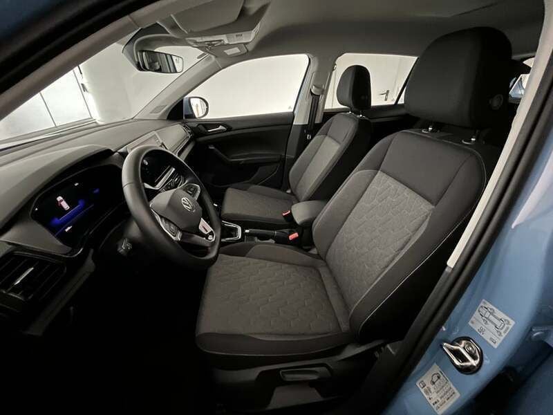 Gebraucht VW T-Cross 95 PS (69 kW) 2024 Mittelblau  normal SUV