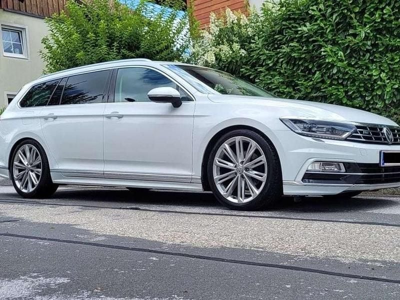 Gebraucht VW Passat Highline 150 PS (110 kW) 2018 Weiß Kombi
