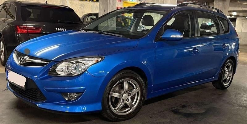 Gebraucht Hyundai i30 Comfort 116 PS (85 kW) 2010 Blau Kombi