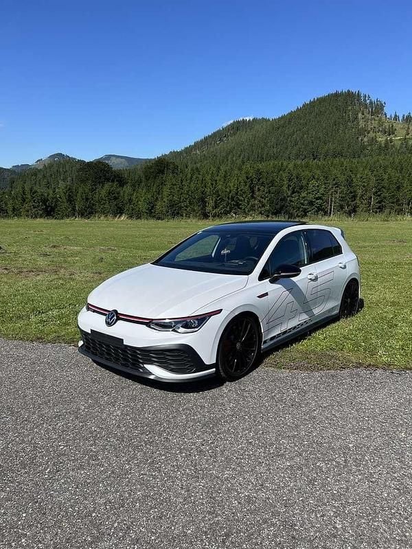 Gebraucht VW Golf VIII GTI Clubsport 300 PS (220 kW) 2022 Weiß Limousine