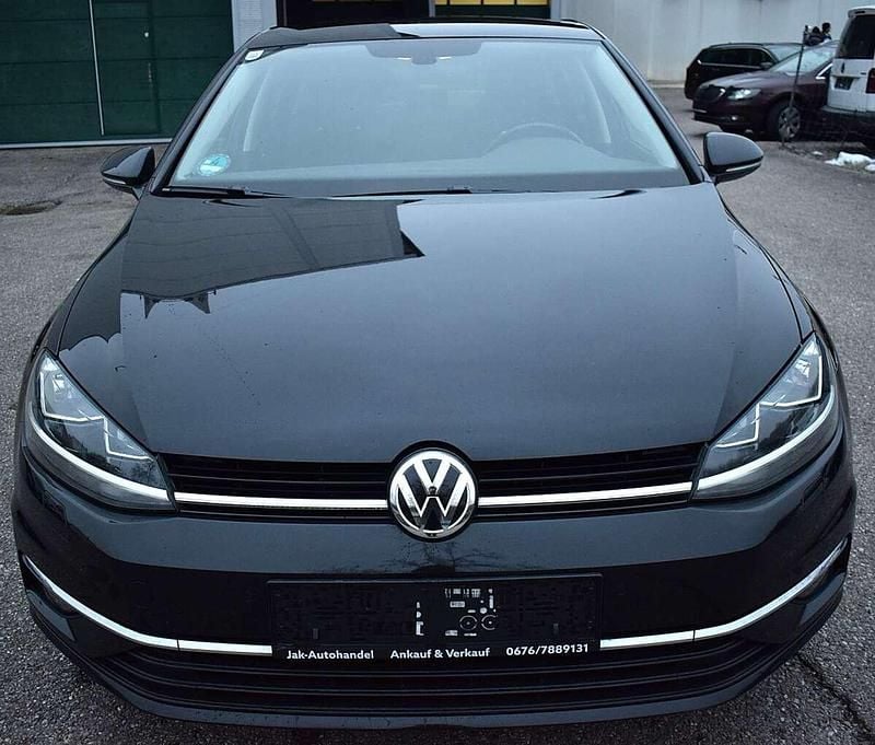 Gebraucht VW Golf VII R 116 PS (85 kW) 2019 Schwarz Limousine