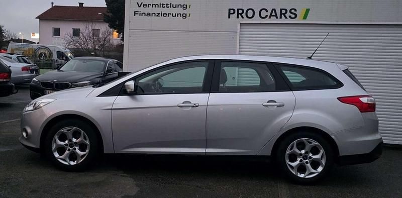 Gebraucht Ford Focus Titanium 95 PS (69 kW) 2012 Silber Kombi