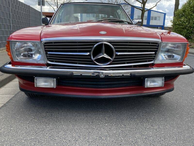 Gebraucht Mercedes 560 230 PS (169 kW) 1988 Rot Cabrio