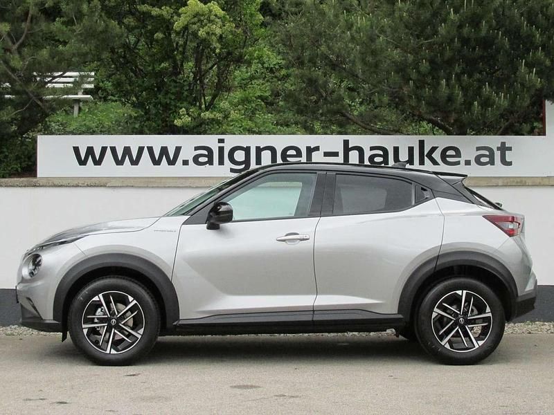 Neu Nissan Juke N-Connecta 114 PS (83 kW) 2025 Silber SUV