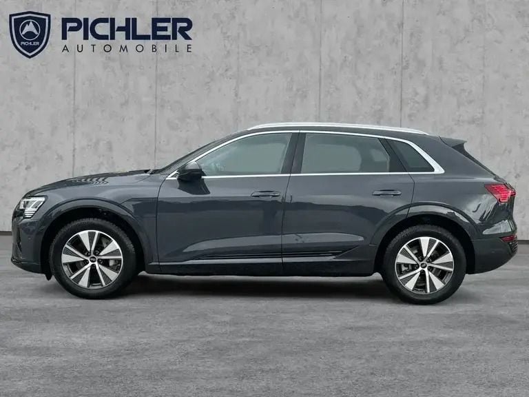 Gebraucht Audi Q8 e-tron Business 300 kW (408 PS) 2024 Grau SUV