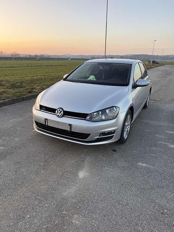 Gebraucht VW Golf VII 86 PS (63 kW) 2016 Limousine