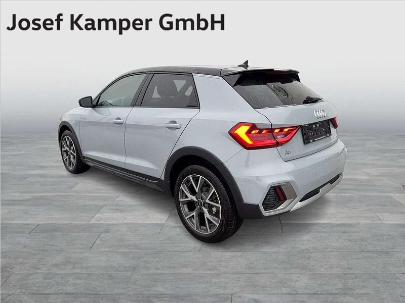 Neu Audi A1 Design 116 PS (85 kW) 2025 Weiß Kleinwagen