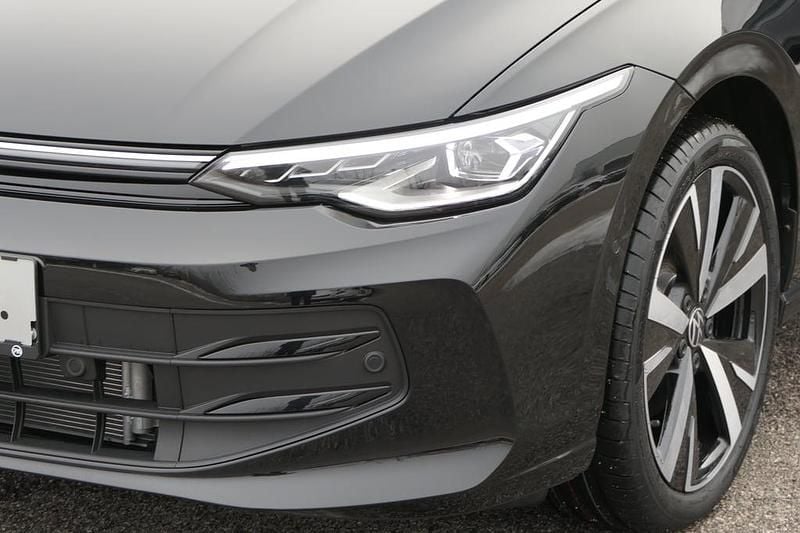 Neu VW Golf VIII Business 150 PS (110 kW) 2026 Schwarz  metallic Kombi
