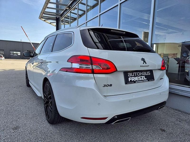 Gebraucht Peugeot 308 SW GT-line 131 PS (96 kW) 2019 Weiß Kombi