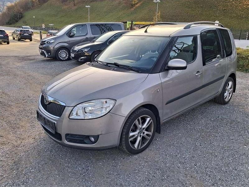 Beige Gebraucht 2009 Skoda Roomster Style Van / Kleinbus | € 3.990 - Bild 1/4